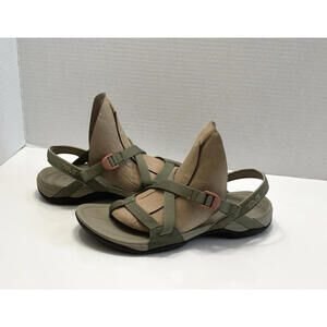 Teva Ascona Cross Strap Sandals Women's Size 8 Olive Walking Hiking Arch Support